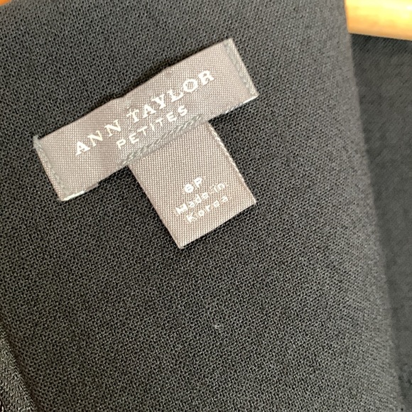 Ann Taylor, sleeveless, simple black dress, size 6P - Picture 6 of 10